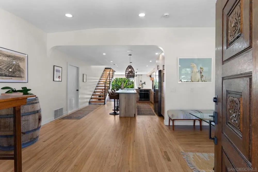 3544 Tomahawk Lane San Diego, CA 92117