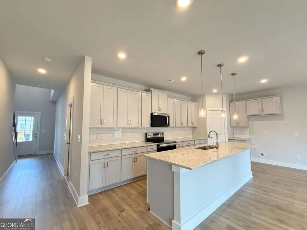 87 Maple Trail Dawsonville, GA 30534