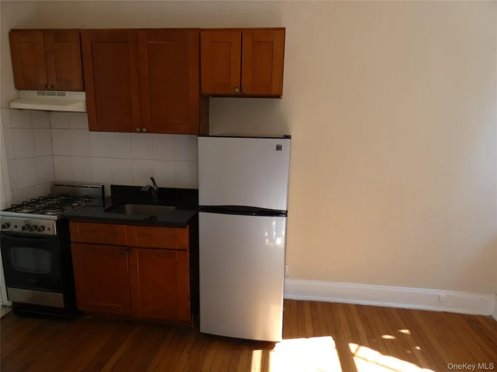 589 First Avenue #1 New York (Manhattan), NY 10016