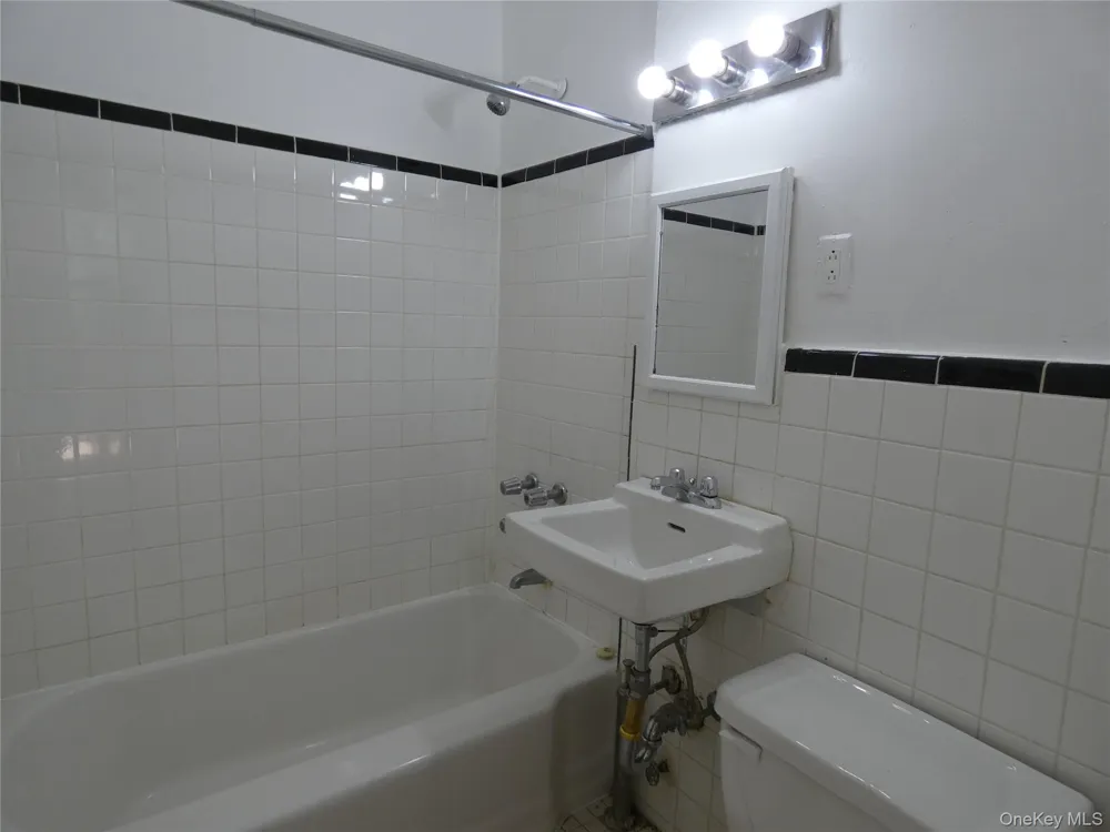 589 First Avenue #1 New York (Manhattan), NY 10016