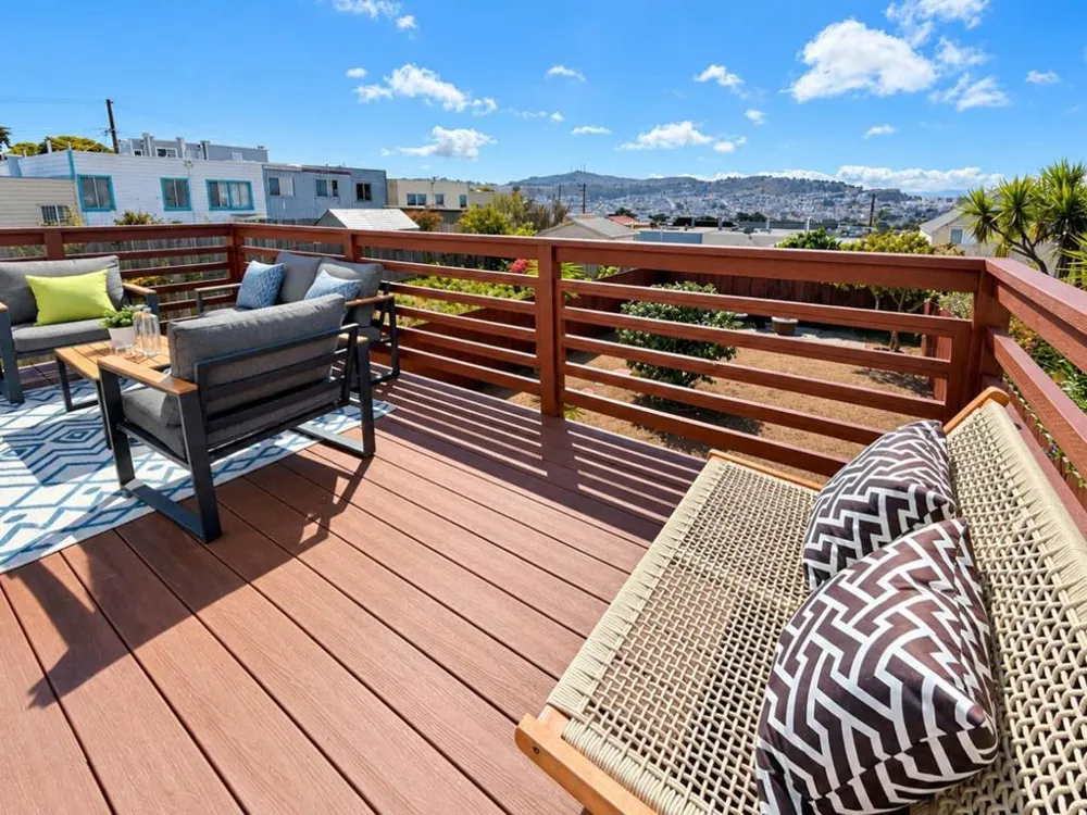 715 Lakeview Avenue San Francisco, CA 94112