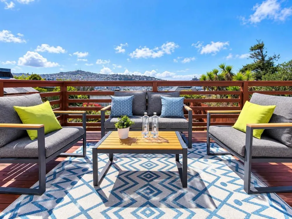 715 Lakeview Avenue San Francisco, CA 94112