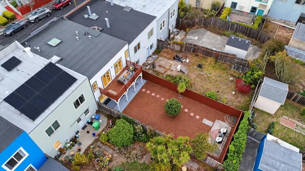 715 Lakeview Avenue San Francisco, CA 94112