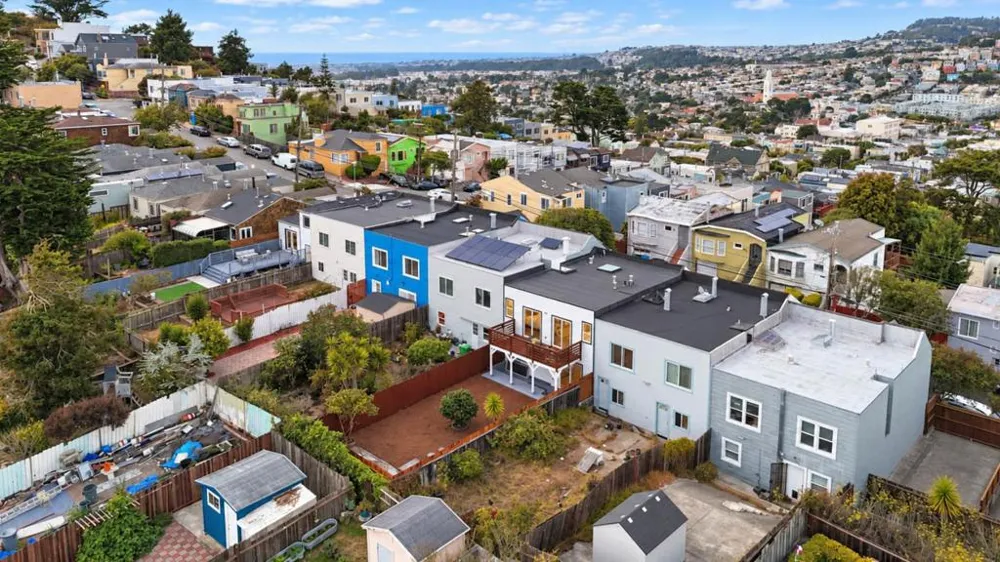 715 Lakeview Avenue San Francisco, CA 94112