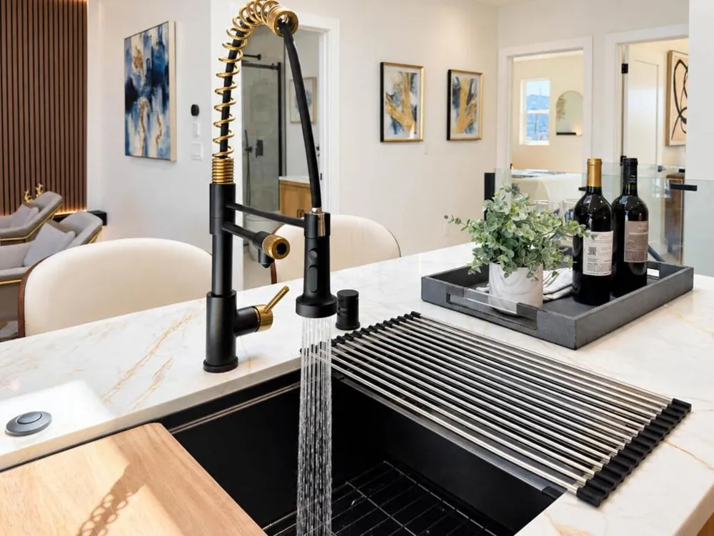 715 Lakeview Avenue San Francisco, CA 94112