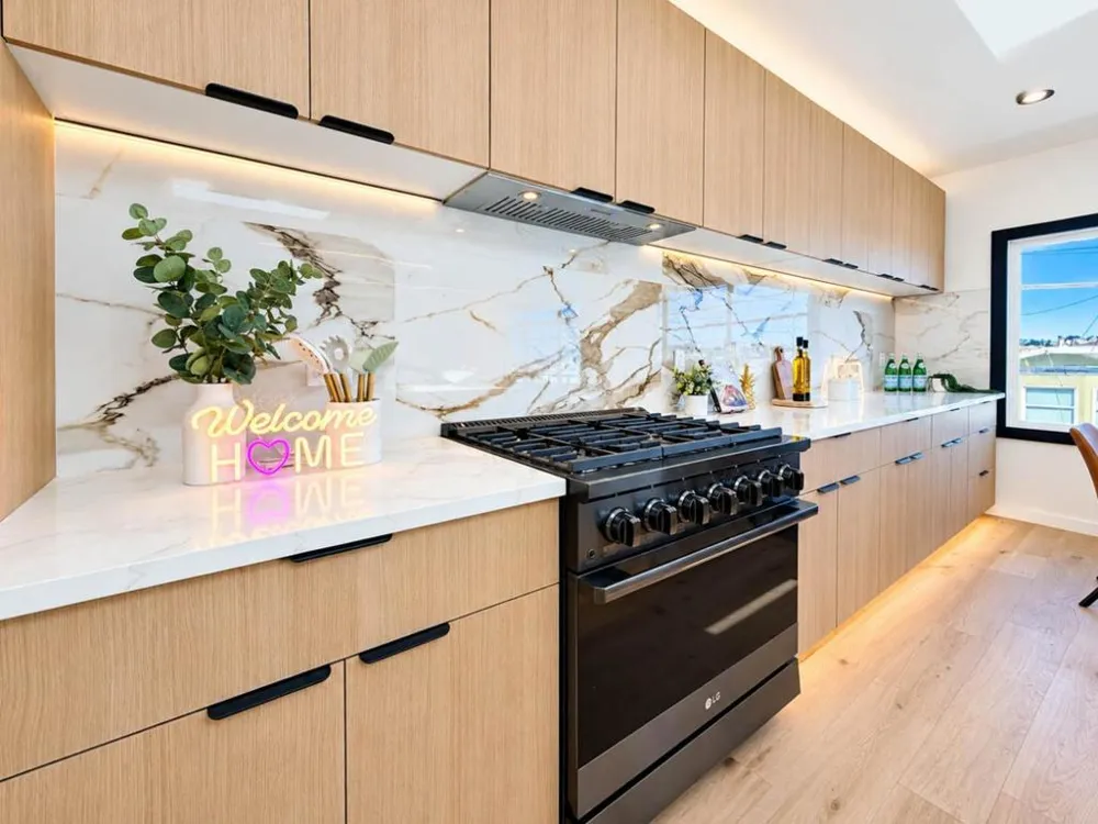 715 Lakeview Avenue San Francisco, CA 94112