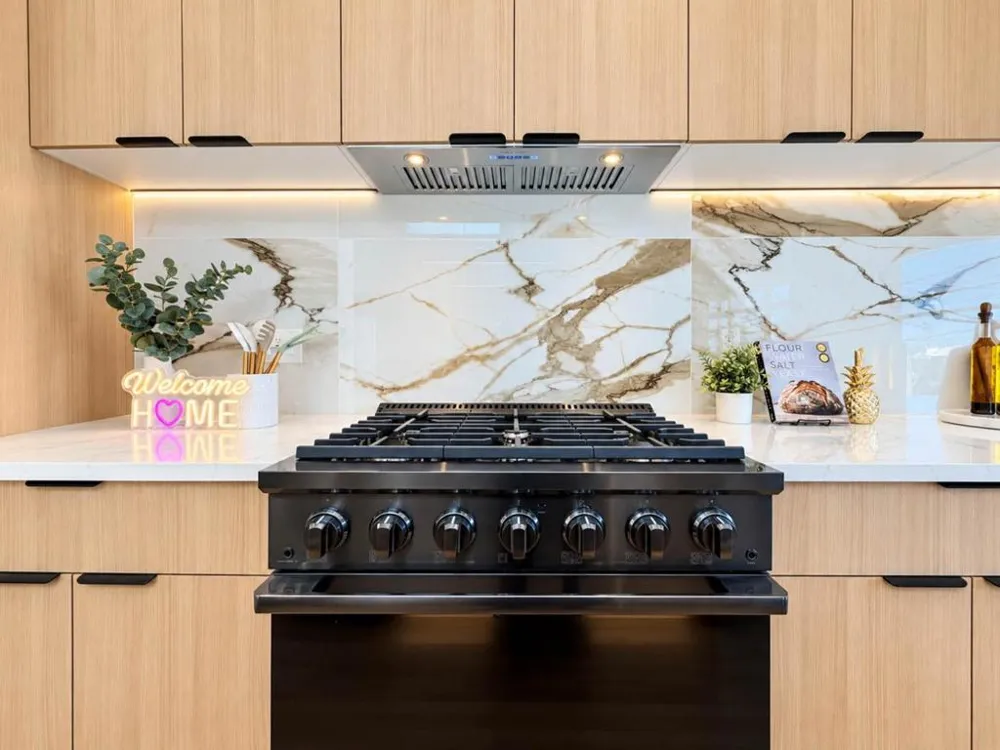 715 Lakeview Avenue San Francisco, CA 94112