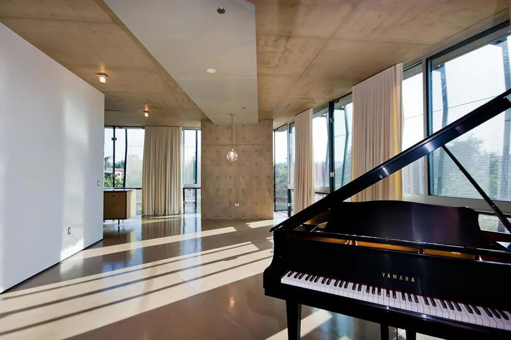 102 University Avenue #3B Palo Alto, CA 94301