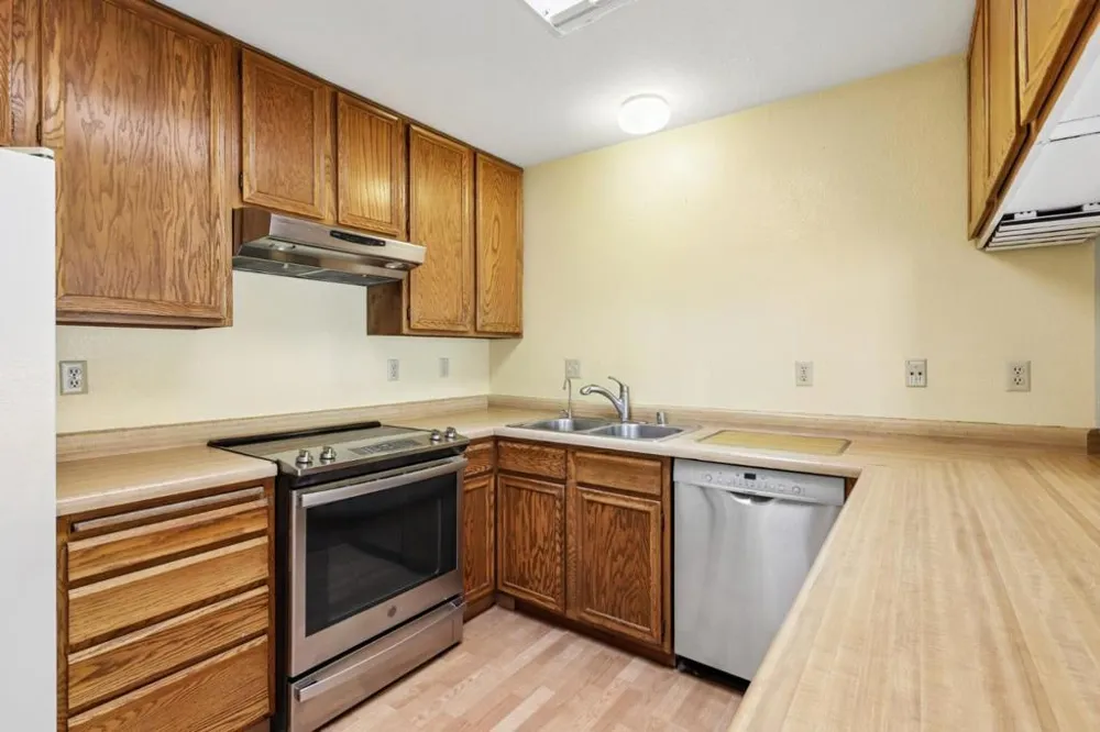 1712 Escalona Drive Santa Cruz, CA 95060
