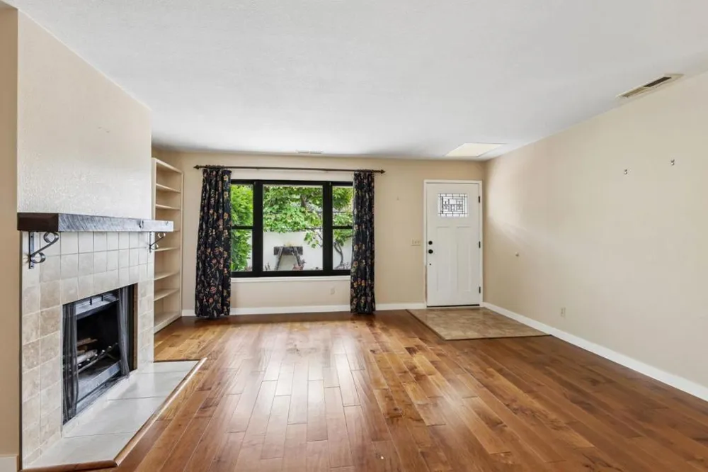 1712 Escalona Drive Santa Cruz, CA 95060