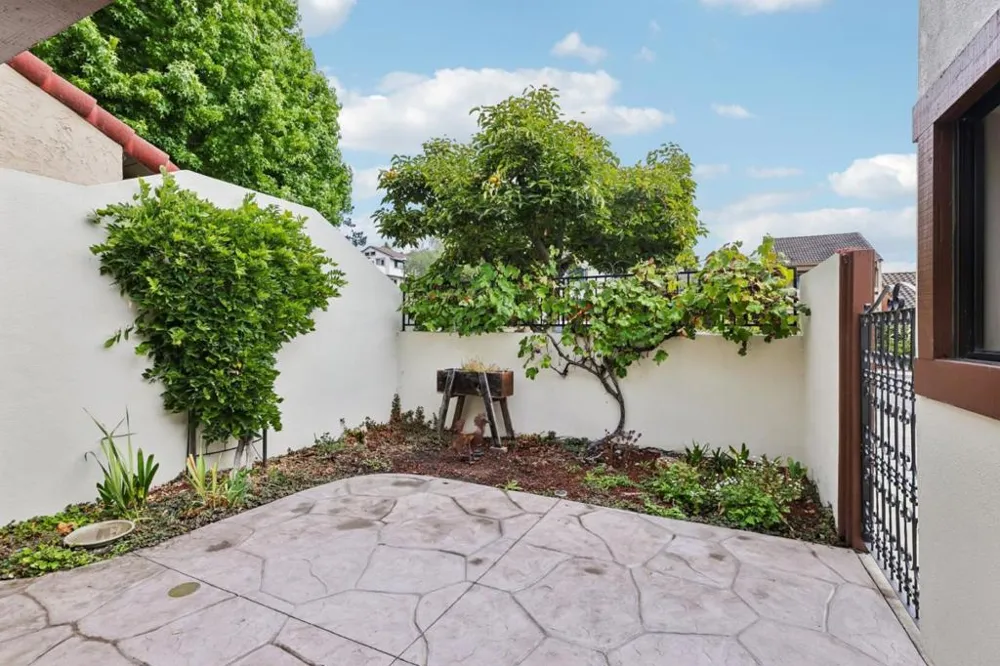 1712 Escalona Drive Santa Cruz, CA 95060