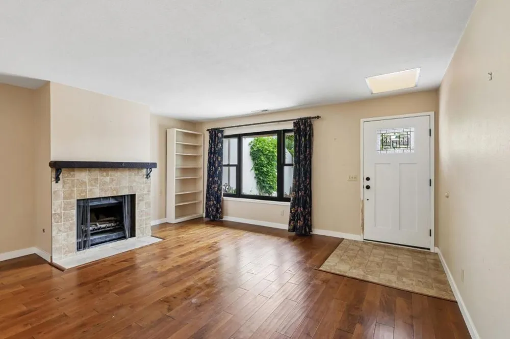 1712 Escalona Drive Santa Cruz, CA 95060