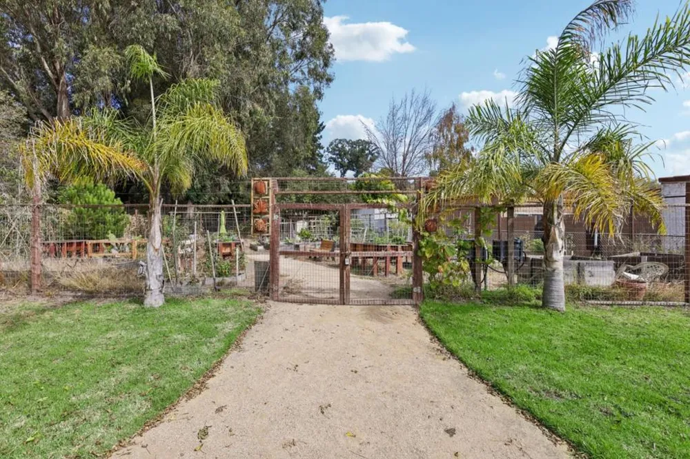 1712 Escalona Drive Santa Cruz, CA 95060