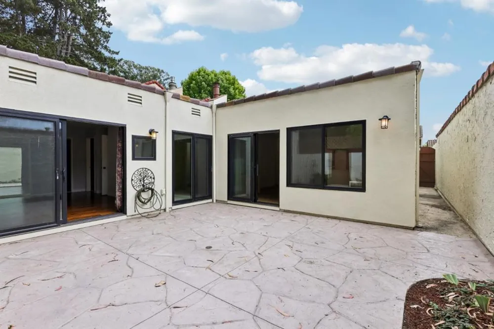 1712 Escalona Drive Santa Cruz, CA 95060