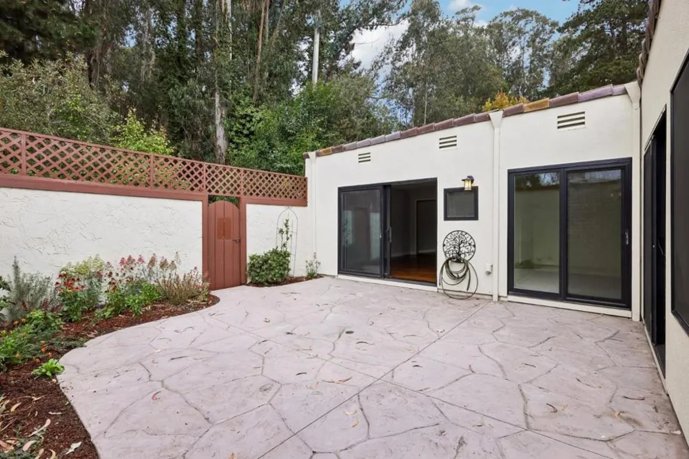 1712 Escalona Drive Santa Cruz, CA 95060