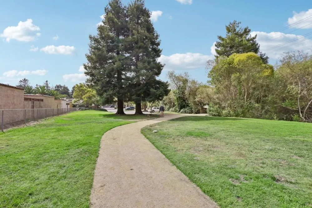 1712 Escalona Drive Santa Cruz, CA 95060
