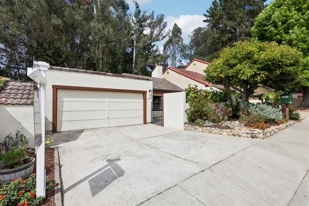 1712 Escalona Drive Santa Cruz, CA 95060