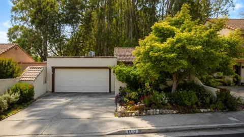 1712 Escalona Drive