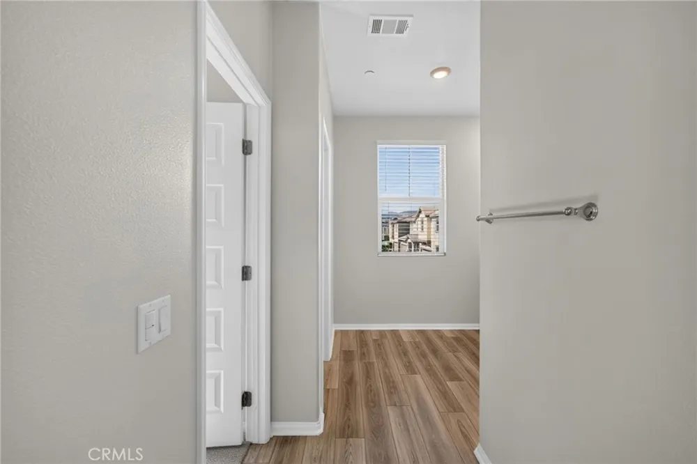 40536 Birchfield Temecula, CA 92591