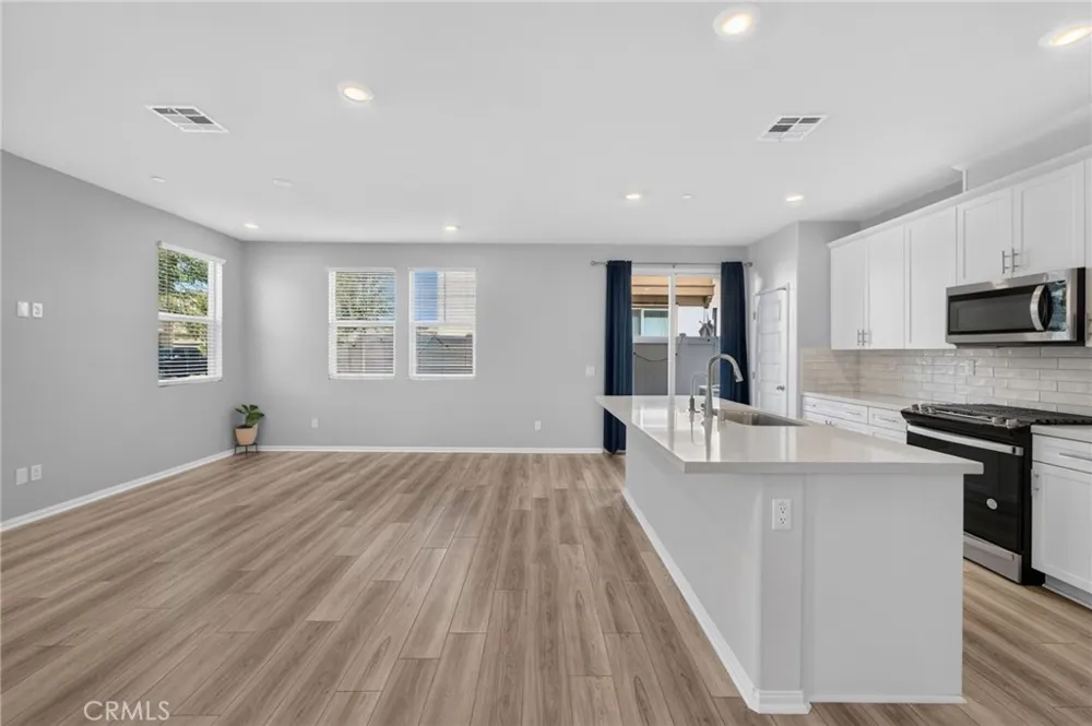40536 Birchfield Temecula, CA 92591