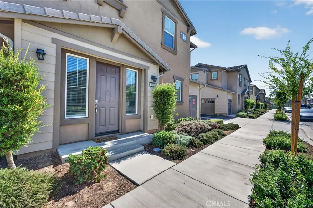 40536 Birchfield Temecula, CA 92591
