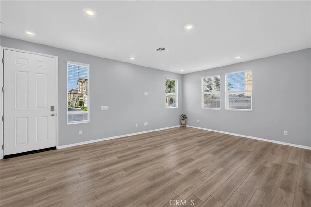 40536 Birchfield Temecula, CA 92591