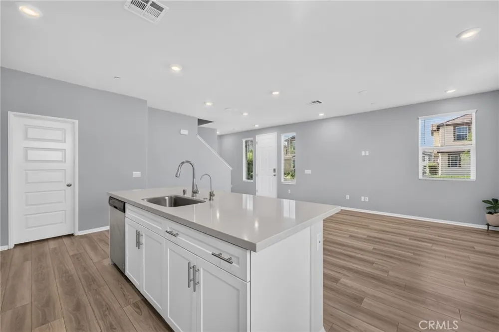 40536 Birchfield Temecula, CA 92591