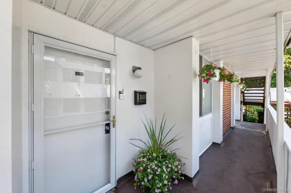 311 Tallwood Drive #311 Hartsdale, NY 10530