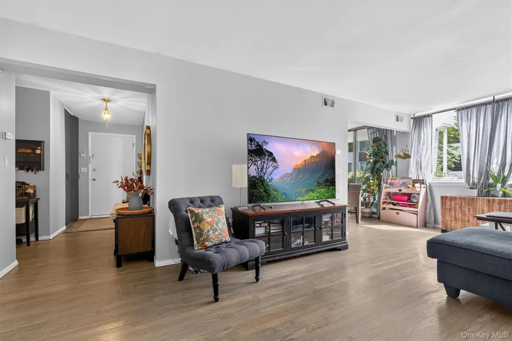 311 Tallwood Drive #311 Hartsdale, NY 10530