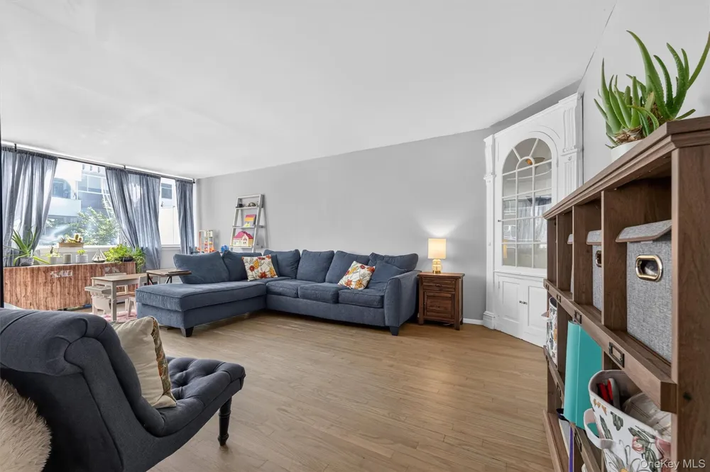 311 Tallwood Drive #311 Hartsdale, NY 10530