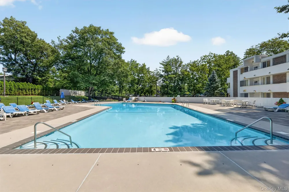 311 Tallwood Drive #311 Hartsdale, NY 10530