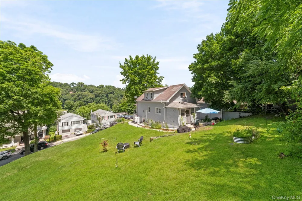 1463 Lincoln Terrace Peekskill, NY 10566