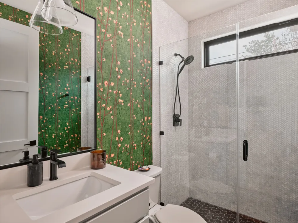 1101 Fiesta Street #1 Austin, TX 78702