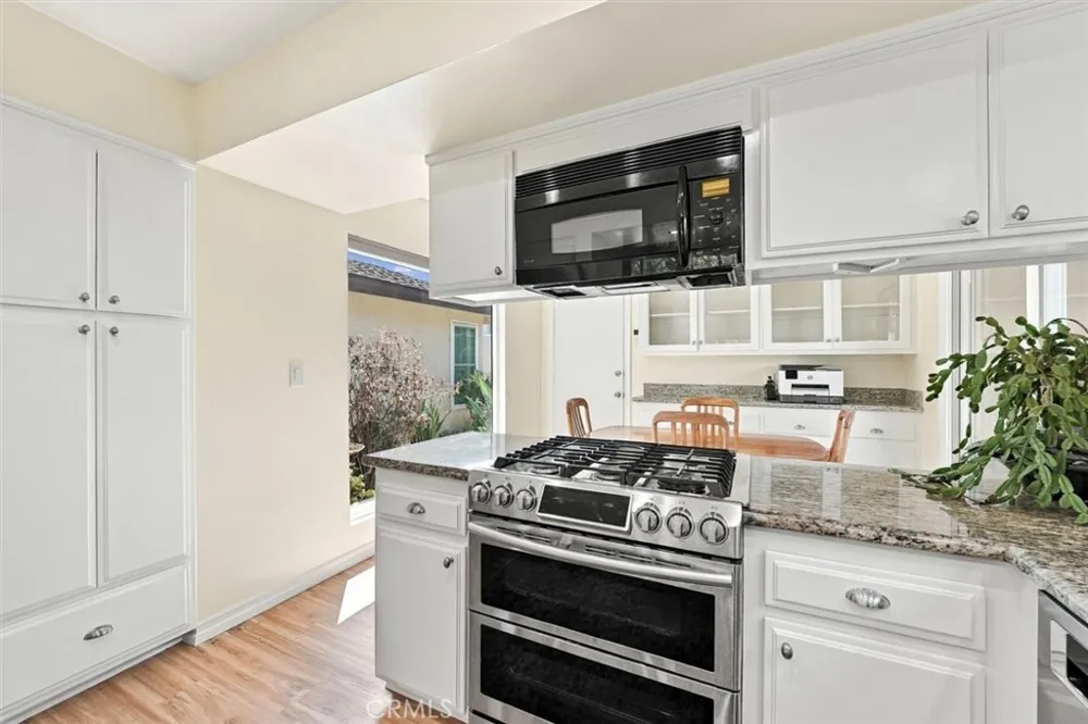 2221 W 239th Street Torrance, CA 90501