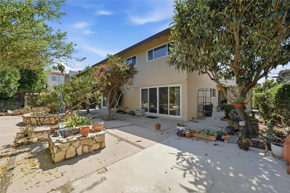 2221 W 239th Street Torrance, CA 90501