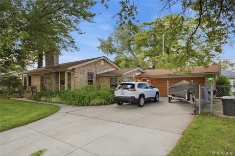 21211 Ardmore Park Drive