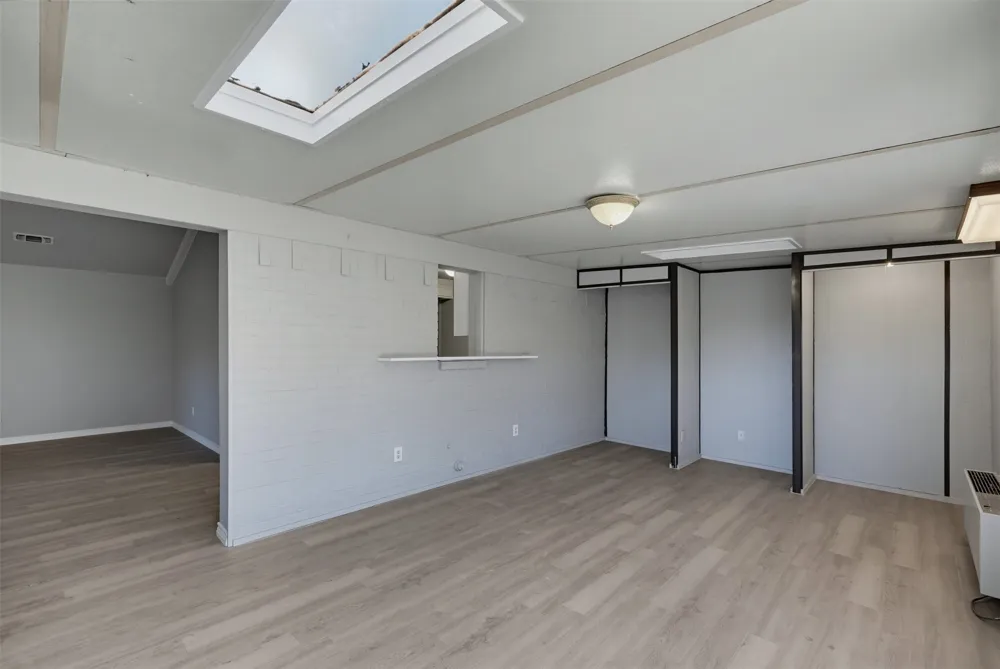 2105 Cottie Lane Arlington, TX 76010