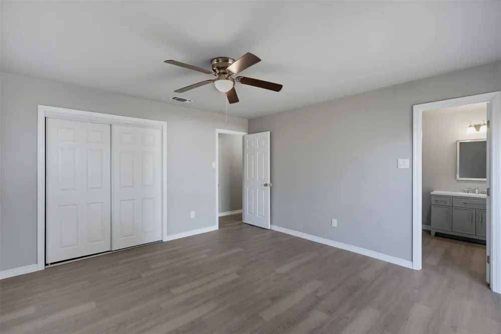 2105 Cottie Lane Arlington, TX 76010
