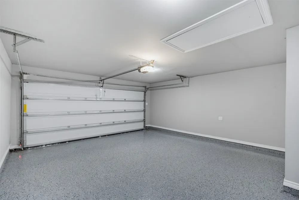 2105 Cottie Lane Arlington, TX 76010