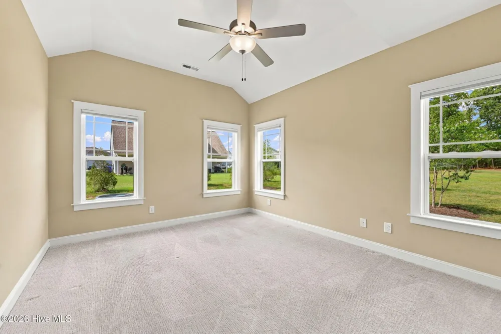 1811 Fox Den Way #6 Greenville, NC 27858