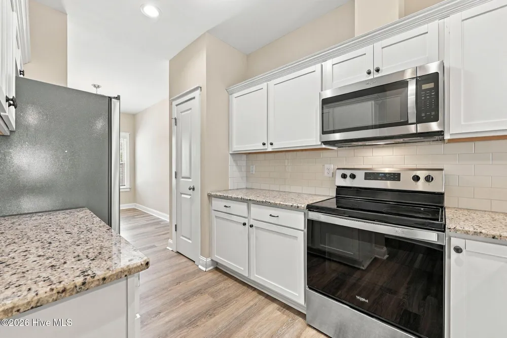 1811 Fox Den Way #6 Greenville, NC 27858