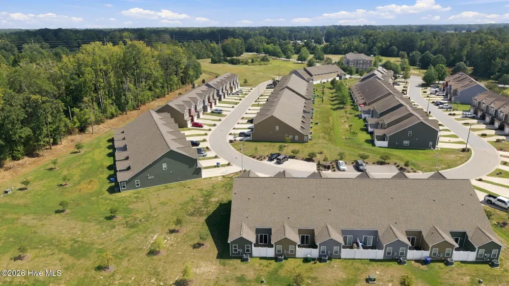 1811 Fox Den Way #6 Greenville, NC 27858