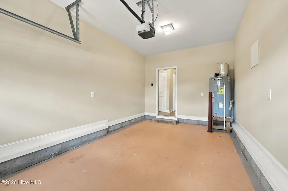 1811 Fox Den Way #6 Greenville, NC 27858