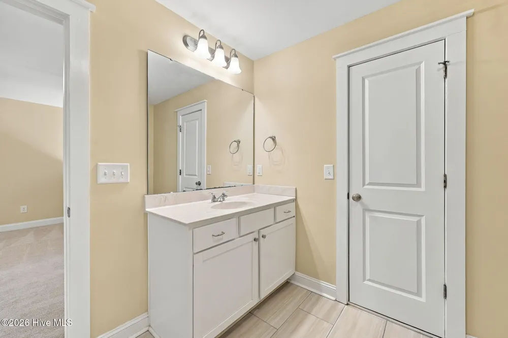 1811 Fox Den Way #6 Greenville, NC 27858