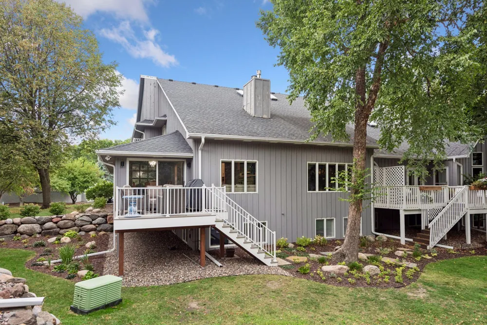 1138 Kingsley Circle Mendota Heights, MN 55118