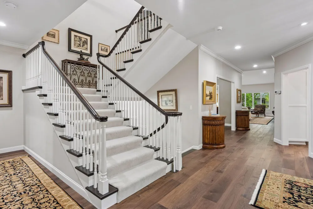1138 Kingsley Circle Mendota Heights, MN 55118