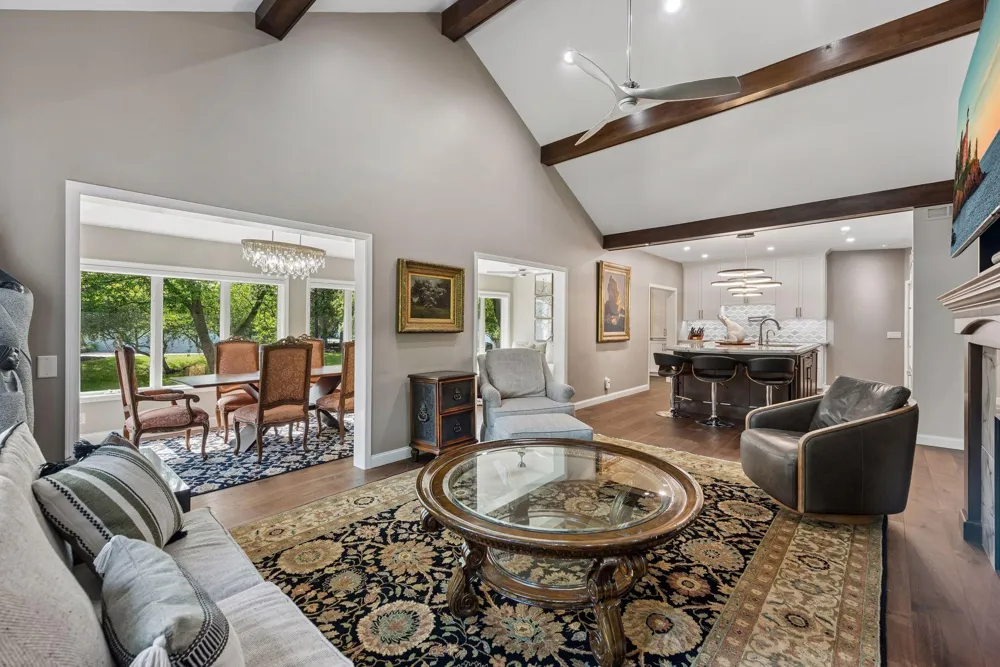 1138 Kingsley Circle Mendota Heights, MN 55118