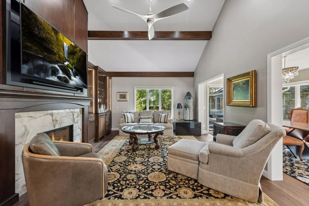 1138 Kingsley Circle Mendota Heights, MN 55118