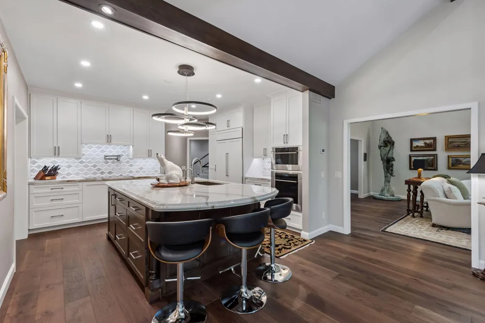 1138 Kingsley Circle Mendota Heights, MN 55118