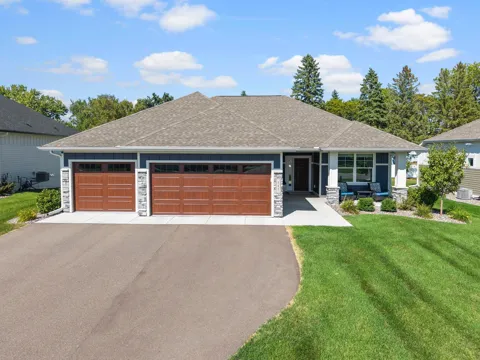 111 Creekside Bay SE